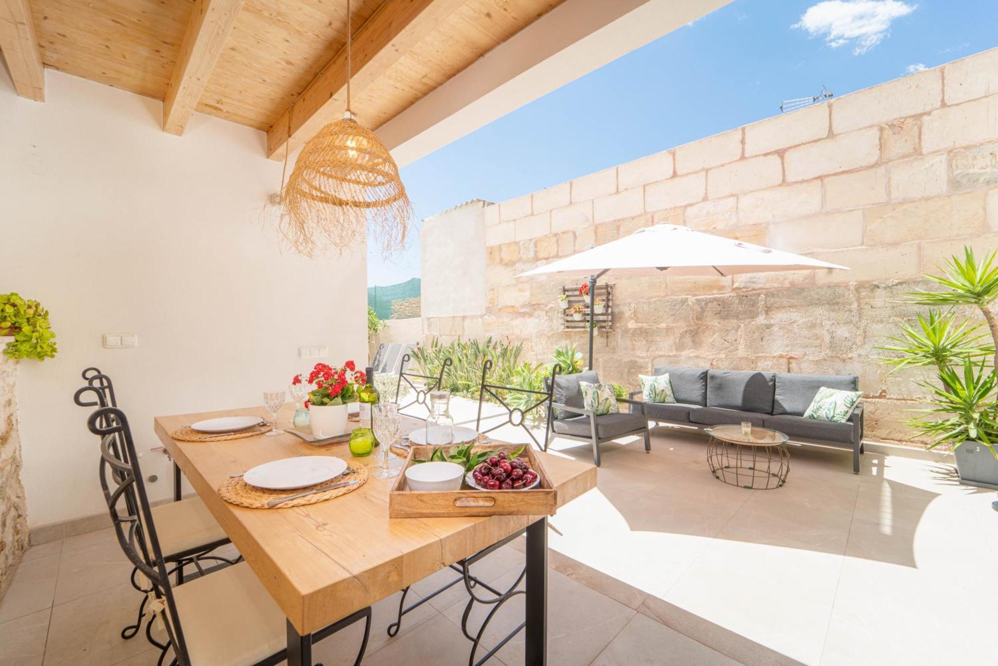 Townhouse Bonany By Homevillas360 Hébergement de vacances *